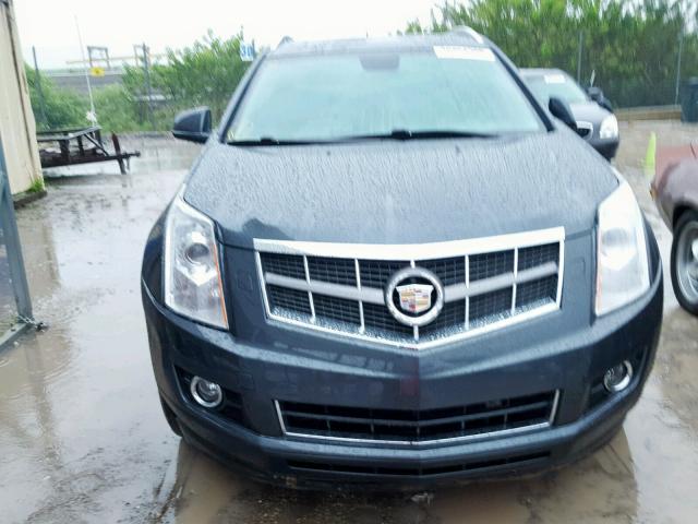 3GYFNBE3XCS593979 - 2012 CADILLAC SRX PERFOR GRAY photo 9