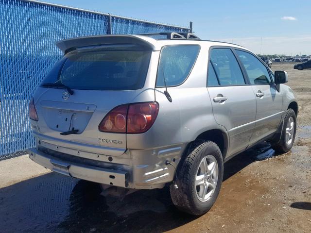 JT6HF10U2Y0132917 - 2000 LEXUS RX300 SILVER photo 4