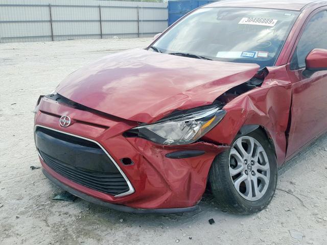 3MYDLBZVXGY141534 - 2016 TOYOTA SCION IA RED photo 9