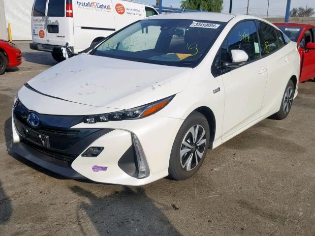 JTDKARFP0J3100873 - 2018 TOYOTA PRIUS PRIM 白色 照片 2