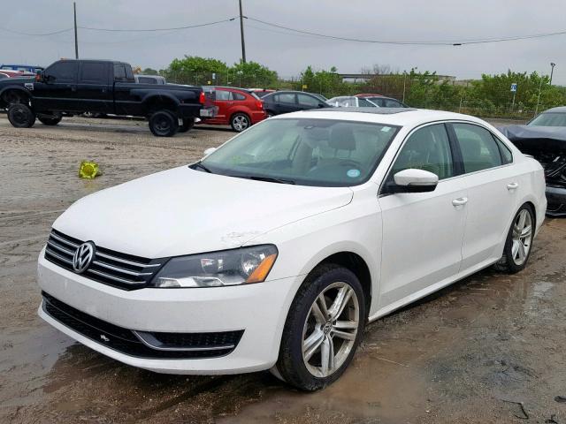 1VWBP7A36EC013375 - 2014 VOLKSWAGEN PASSAT SE WHITE photo 2