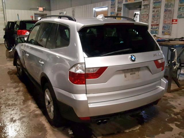 WBXPC93419WJ29841 - 2009 BMW X3 XDRIVE3 SILVER photo 3