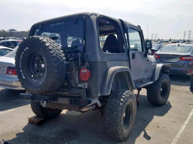 1J4FA29P6YP797967 - 2000 JEEP WRANGLER / GRAY photo 4