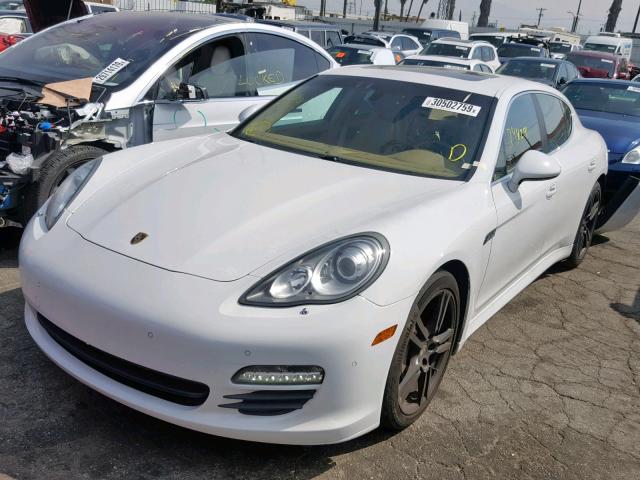 WP0AB2A75DL060690 - 2013 PORSCHE PANAMERA S WHITE photo 2