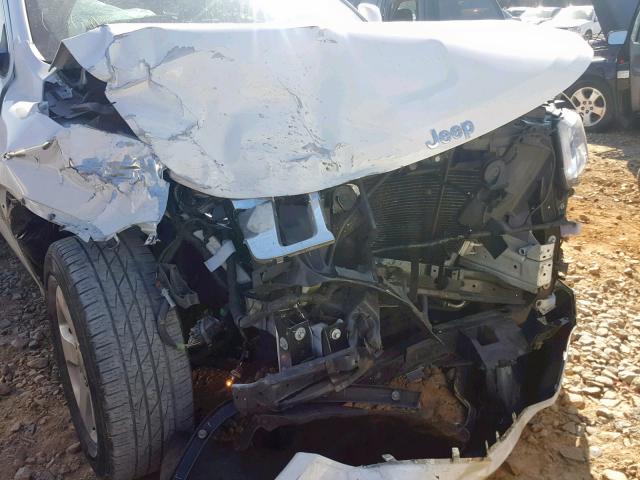 1C4RJEAG4CC176887 - 2012 JEEP GRAND CHER WHITE photo 9