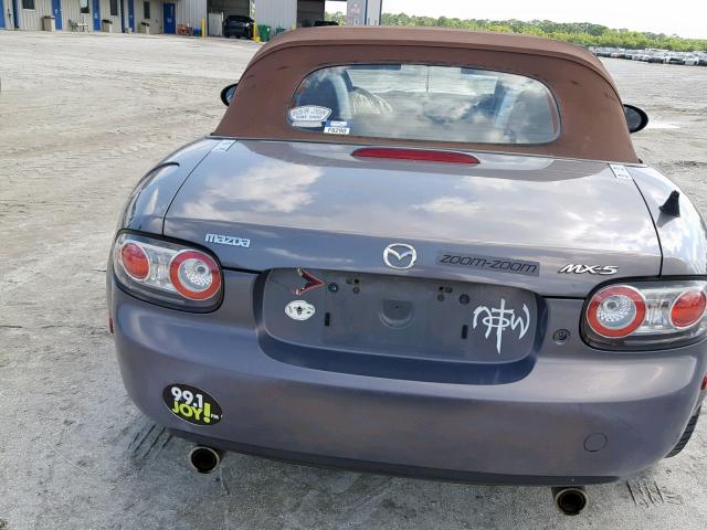 JM1NC25F760113233 - 2006 MAZDA MX-5 MIATA GRAY photo 6