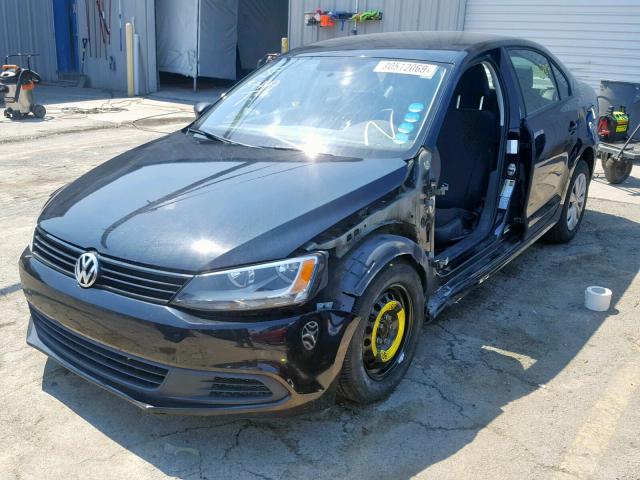 3VW2K7AJ3DM275509 - 2013 VOLKSWAGEN JETTA BASE BLACK photo 2