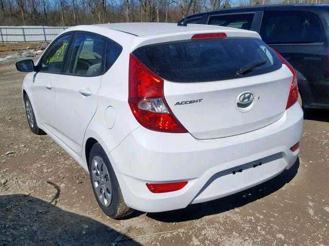 KMHCT5AE2HU324045 - 2017 HYUNDAI ACCENT SE WHITE photo 3