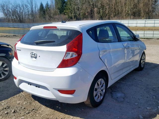 KMHCT5AE2HU324045 - 2017 HYUNDAI ACCENT SE WHITE photo 4