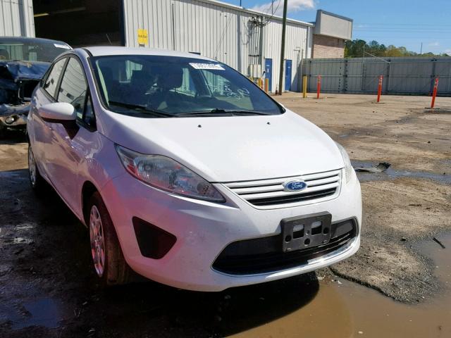 3FADP4AJ3BM227829 - 2011 FORD FIESTA S WHITE photo 1