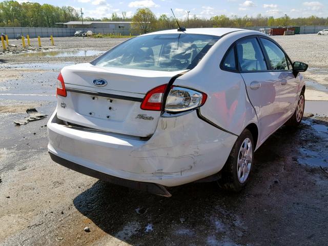 3FADP4AJ3BM227829 - 2011 FORD FIESTA S WHITE photo 4