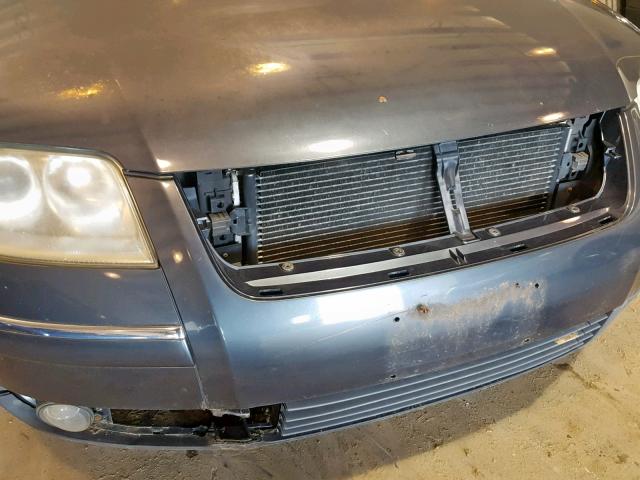 WVWRH63B93P332840 - 2003 VOLKSWAGEN PASSAT GLX 蓝色 照片 9