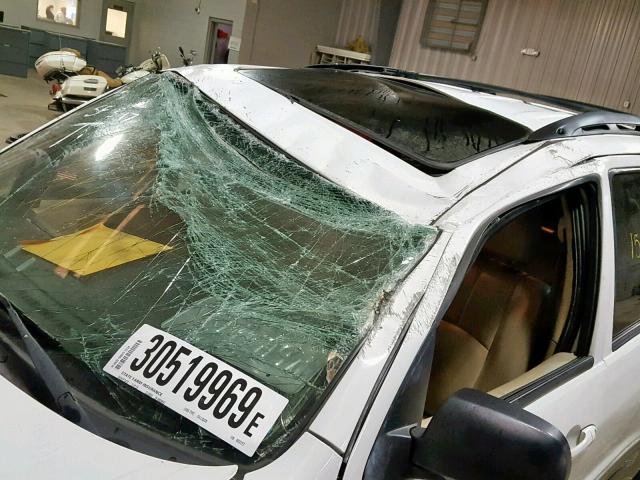 4F2CZ96154KM02212 - 2004 MAZDA TRIBUTE ES 白色 照片 9