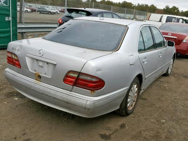 WDBJF65J51B272619 - 2001 MERCEDES-BENZ E 320 GRAY photo 4