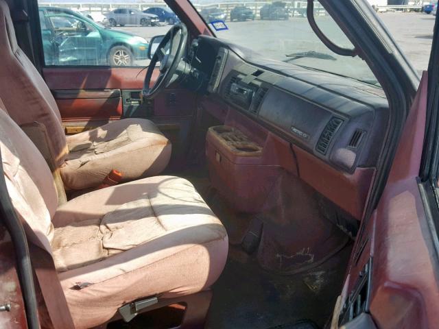 1GBDM19Z8NB198226 - 1992 CHEVROLET ASTRO MAROON photo 5