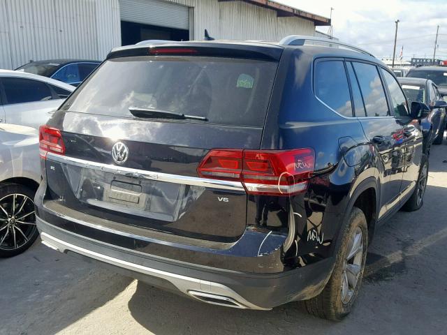 1V2CR2CA4JC539593 - 2018 VOLKSWAGEN ATLAS SE BLACK photo 4