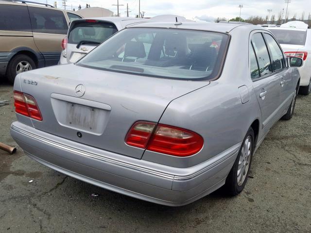 WDBJF65JXYB157945 - 2000 MERCEDES-BENZ E 320 SILVER photo 4