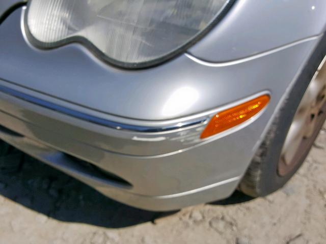 WDBRF64J71F099036 - 2001 MERCEDES-BENZ C 320 SILVER photo 9