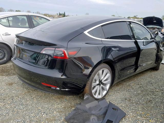 5YJ3E1EB3JF086647 - 2018 TESLA MODEL 3 BLACK photo 4