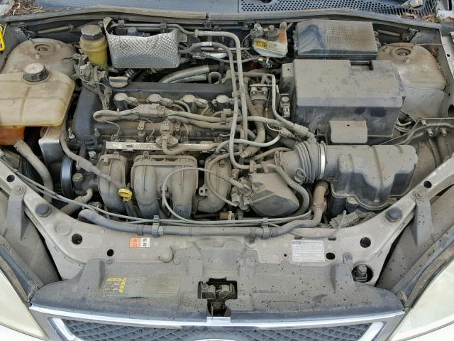 1FAHP34N15W216374 - 2005 FORD FOCUS ZX4 SILVER photo 7