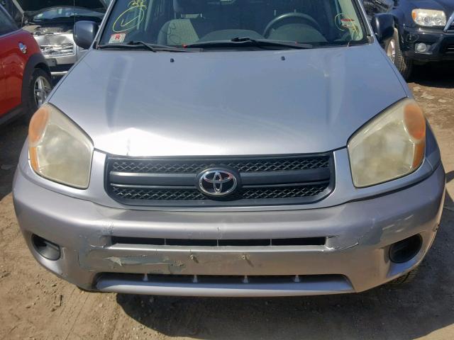 JTEHD20V156035581 - 2005 TOYOTA RAV4 SILVER photo 9