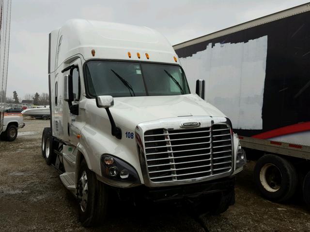 1FUJGLD59FLGG4030 - 2015 FREIGHTLINER CASCADIA 1 WHITE photo 1