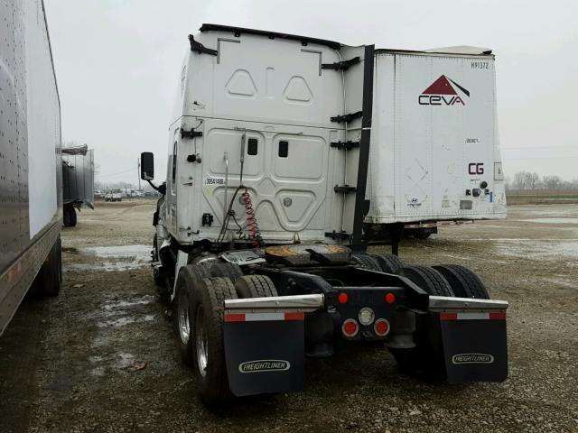 1FUJGLD59FLGG4030 - 2015 FREIGHTLINER CASCADIA 1 WHITE photo 3