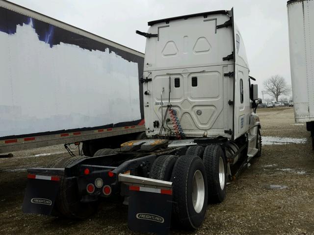 1FUJGLD59FLGG4030 - 2015 FREIGHTLINER CASCADIA 1 WHITE photo 4