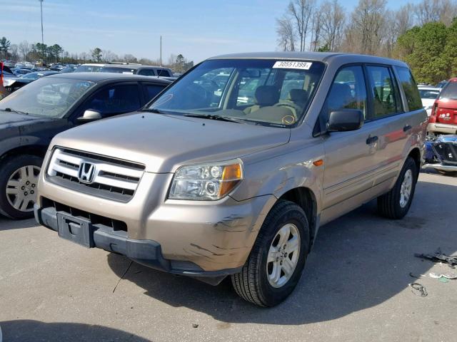 5FNYF28166B048431 - 2006 HONDA PILOT LX BEIGE photo 2