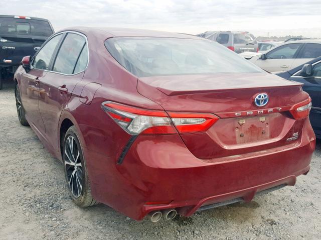 4T1B21HK0JU501832 - 2018 TOYOTA CAMRY HYBR RED photo 3