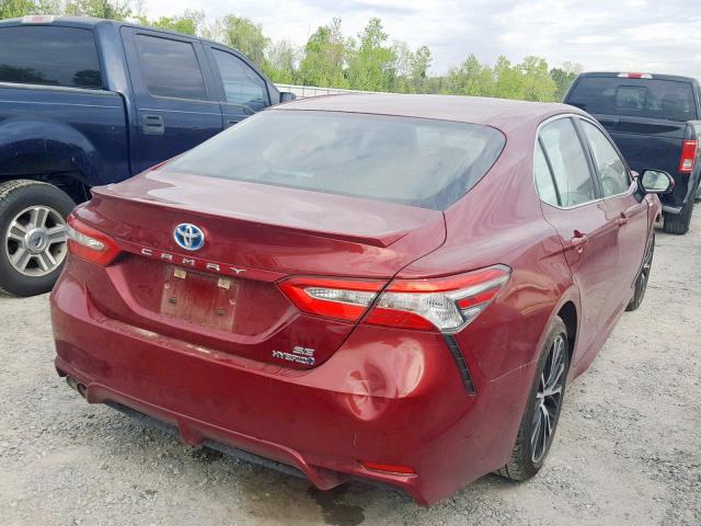 4T1B21HK0JU501832 - 2018 TOYOTA CAMRY HYBR RED photo 4