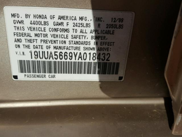 19UUA5669YA018432 - 2000 ACURA 3.2TL GOLD photo 10