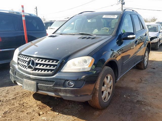 4JGBB86E27A210281 - 2007 MERCEDES-BENZ ML 350 BLACK photo 2