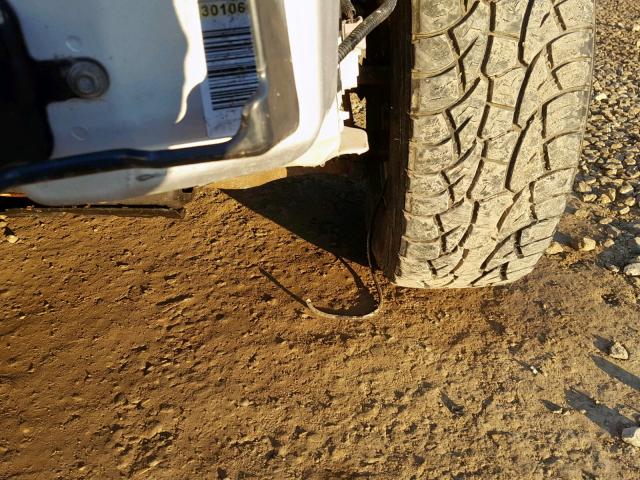 1J8HG48N96C274173 - 2006 JEEP COMMANDER SILVER photo 10