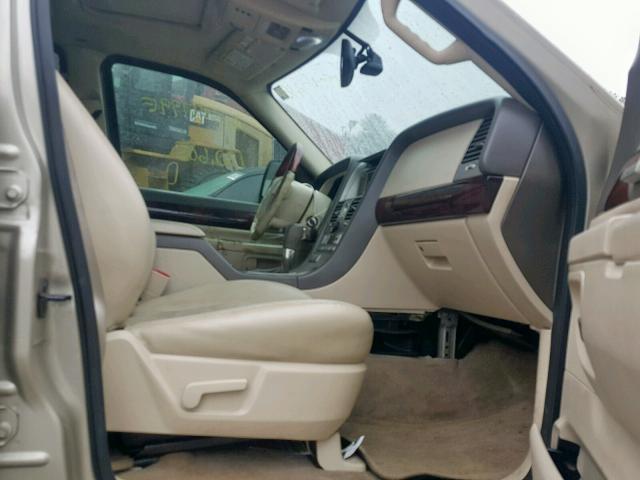 5LMEU88H74ZJ13635 - 2004 LINCOLN AVIATOR 棕色 照片 5