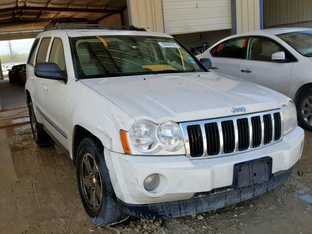 1J4HR58225C584770 - 2005 JEEP GRAND CHER WHITE photo 1