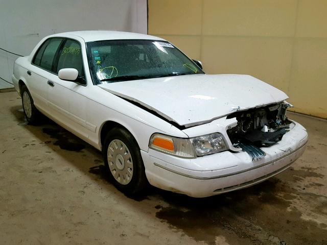 2FAFP73W93X131096 - 2003 FORD CROWN VICT WHITE photo 1