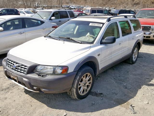 YV1SZ59H341132409 - 2004 VOLVO XC70 WHITE photo 2