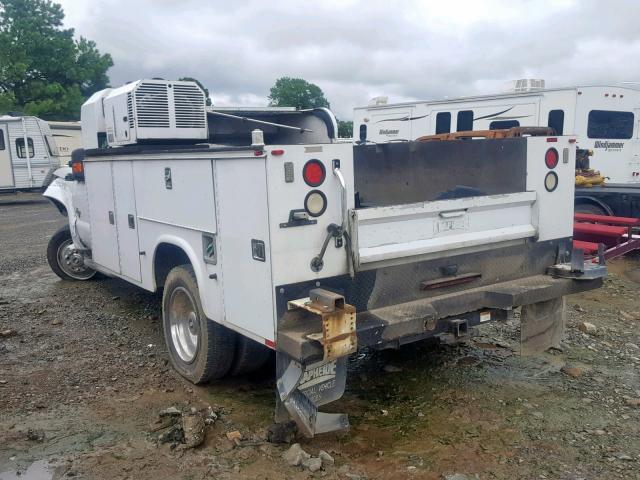 1FDUF5GT1CEC34485 - 2012 FORD F550 SUPER WHITE photo 3