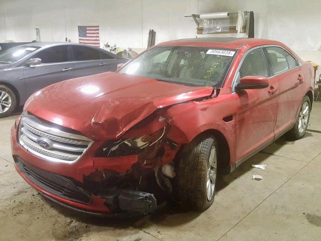 1FAHP2EW3AG110451 - 2010 FORD TAURUS SEL RED photo 2