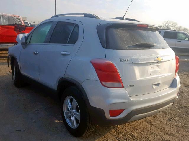 KL7CJLSB6JB676272 - 2018 CHEVROLET TRAX 1LT SILVER photo 3