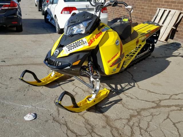 2BPSTEFA2FV000746 - 2015 SKI DOO SUMMIT X YELLOW photo 2