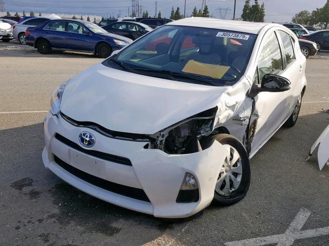 JTDKDTB31E1073417 - 2014 TOYOTA PRIUS C WHITE photo 2