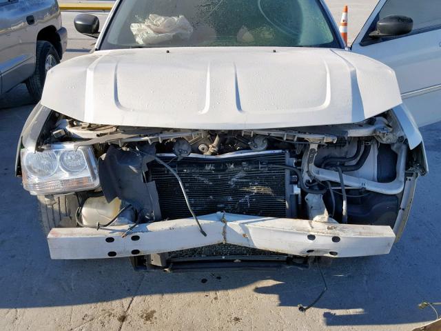 2D4FV47T78H166285 - 2008 DODGE MAGNUM WHITE photo 7