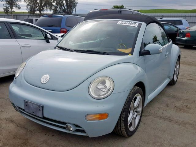 3VWCD31Y95M317767 - 2005 VOLKSWAGEN NEW BEETLE Blau Foto 2