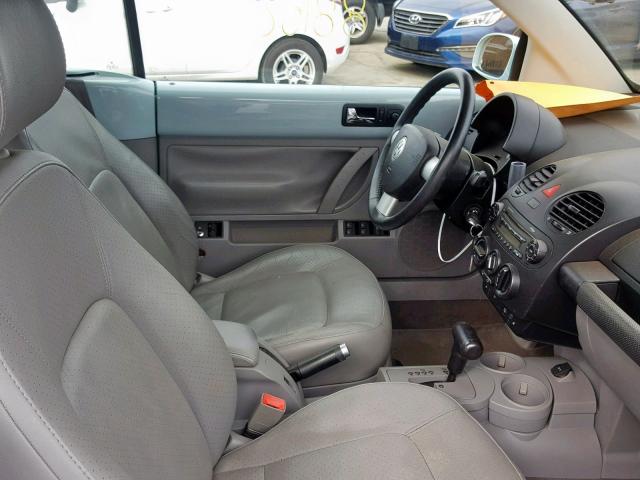 3VWCD31Y95M317767 - 2005 VOLKSWAGEN NEW BEETLE Blau Foto 5