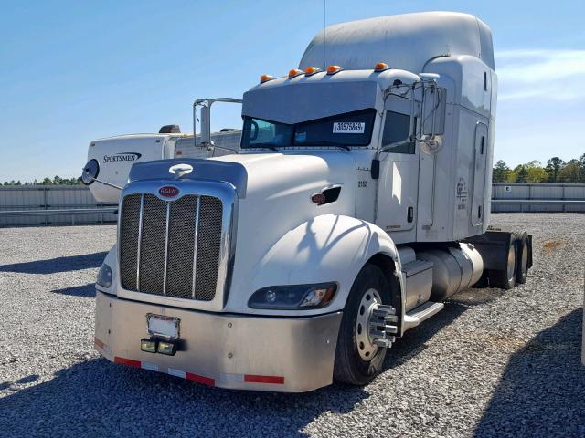 1XPHDU9X19D774065 - 2009 PETERBILT 386 WHITE photo 2