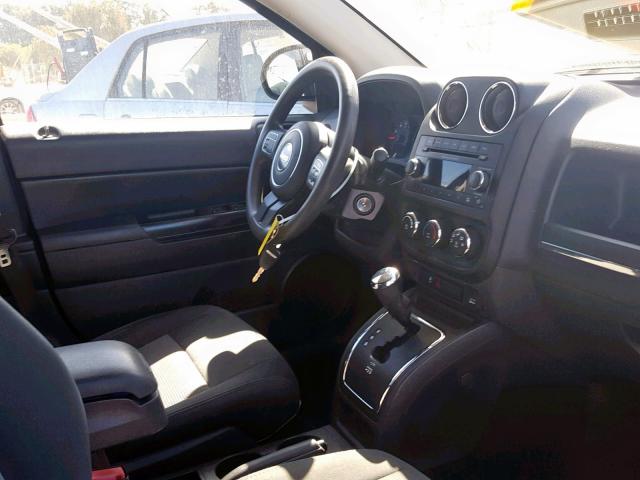 1C4NJCBA9CD639162 - 2012 JEEP COMPASS SP Сұр фото 5