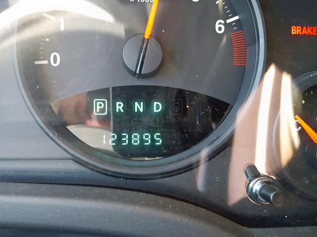 1C4NJCBA9CD639162 - 2012 JEEP COMPASS SP Сұр фото 8