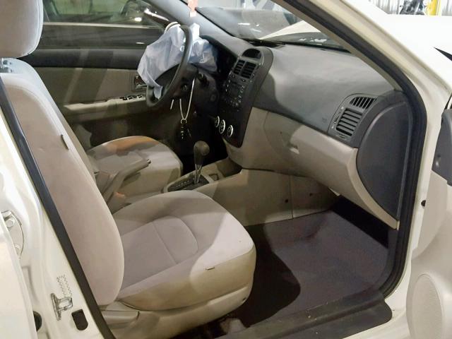 KNAFE221595631000 - 2009 KIA SPECTRA EX WHITE photo 5